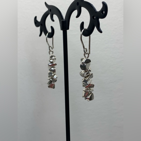 Silpada RARE Sterling Silver NUGGET & ARTSY BEAD ACCENT French Wire Earrings - Picture 2 of 8